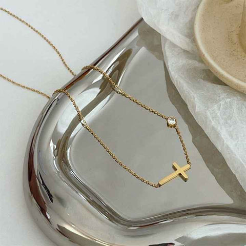 GildLoop™ | Collar Gargantilla + Pulsera Con Cruz Oro Laminado 18K De Acero Inoxidable Chapada En Oro De 18K Para Mujer Con Cruz Pequeña 🛒🔥🎁 |Envío GRATIS - 40% DE DESCUENTO|